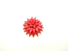 TZURI GUETA Broche CHARDON Rouge