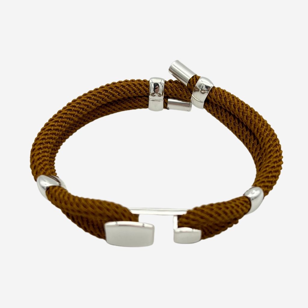 bracelet en cordon torsadé marron et fermoir courbe en argent alanne b