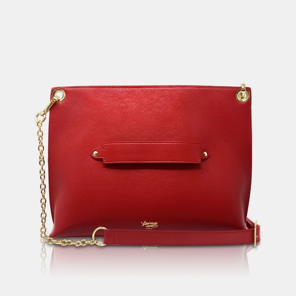 sac à main bandouliere en cuir rouge avec chaine marque louvreuse fabrication française